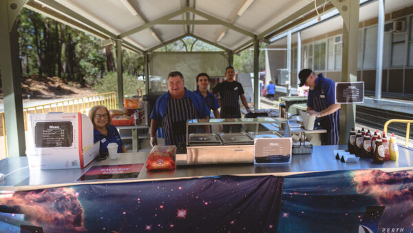 Sausage sizzle at the Intro to the Stars Festival. Image Credit: Nadia Maslen